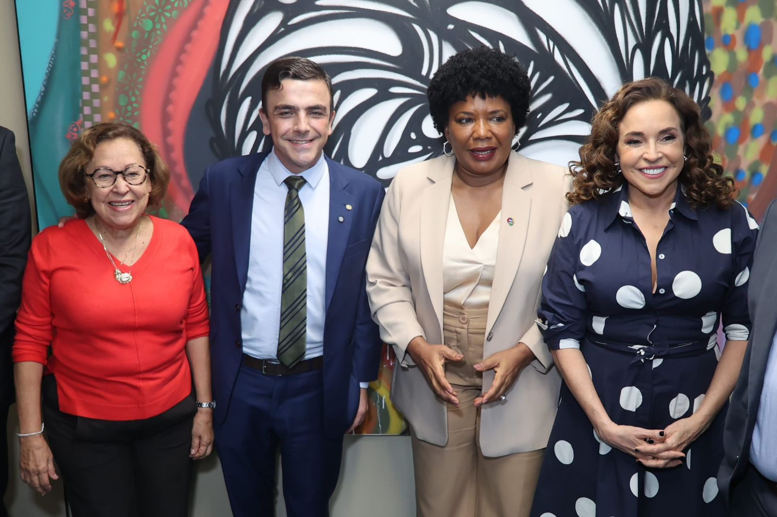 Aliel Machado recebe artistas na Comissão de Cultura e destaca ...